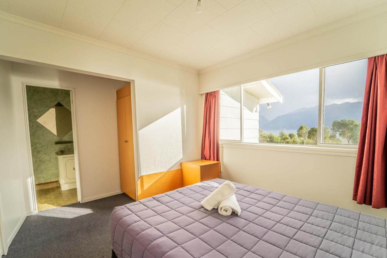 Fiordland National Park Lodge Te Anau Downs Esterno foto
