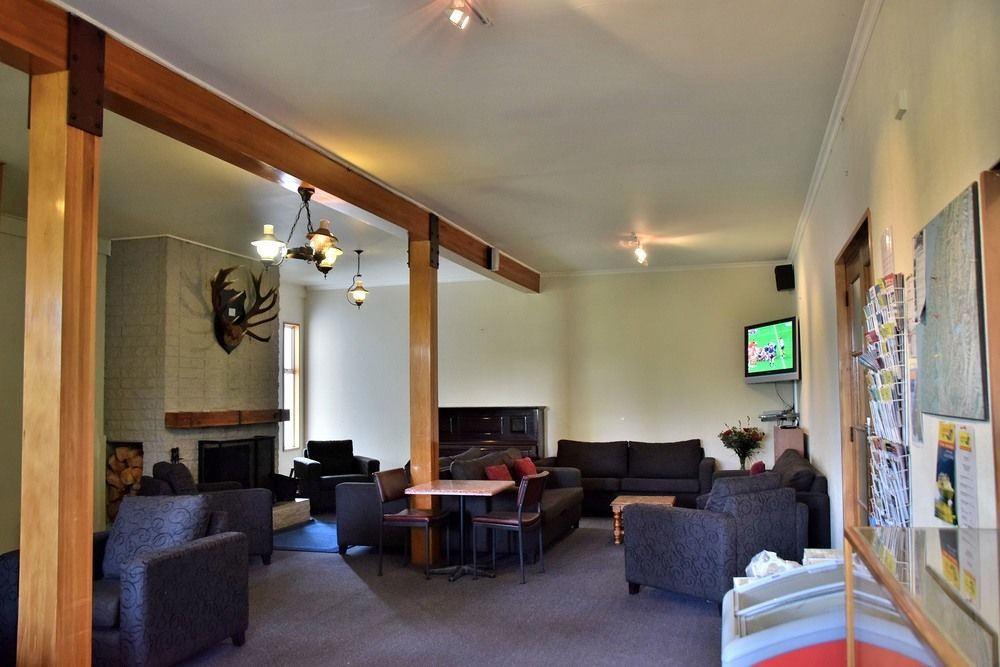 Fiordland National Park Lodge Te Anau Downs Esterno foto