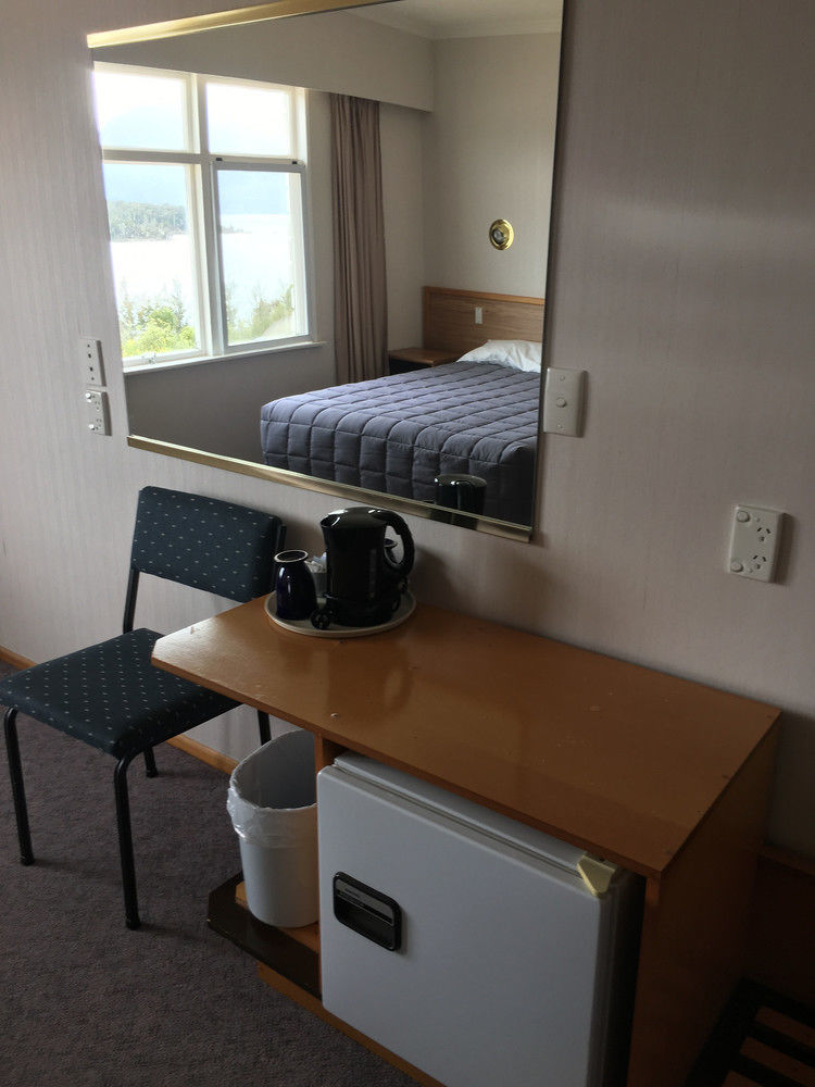 Fiordland National Park Lodge Te Anau Downs Esterno foto