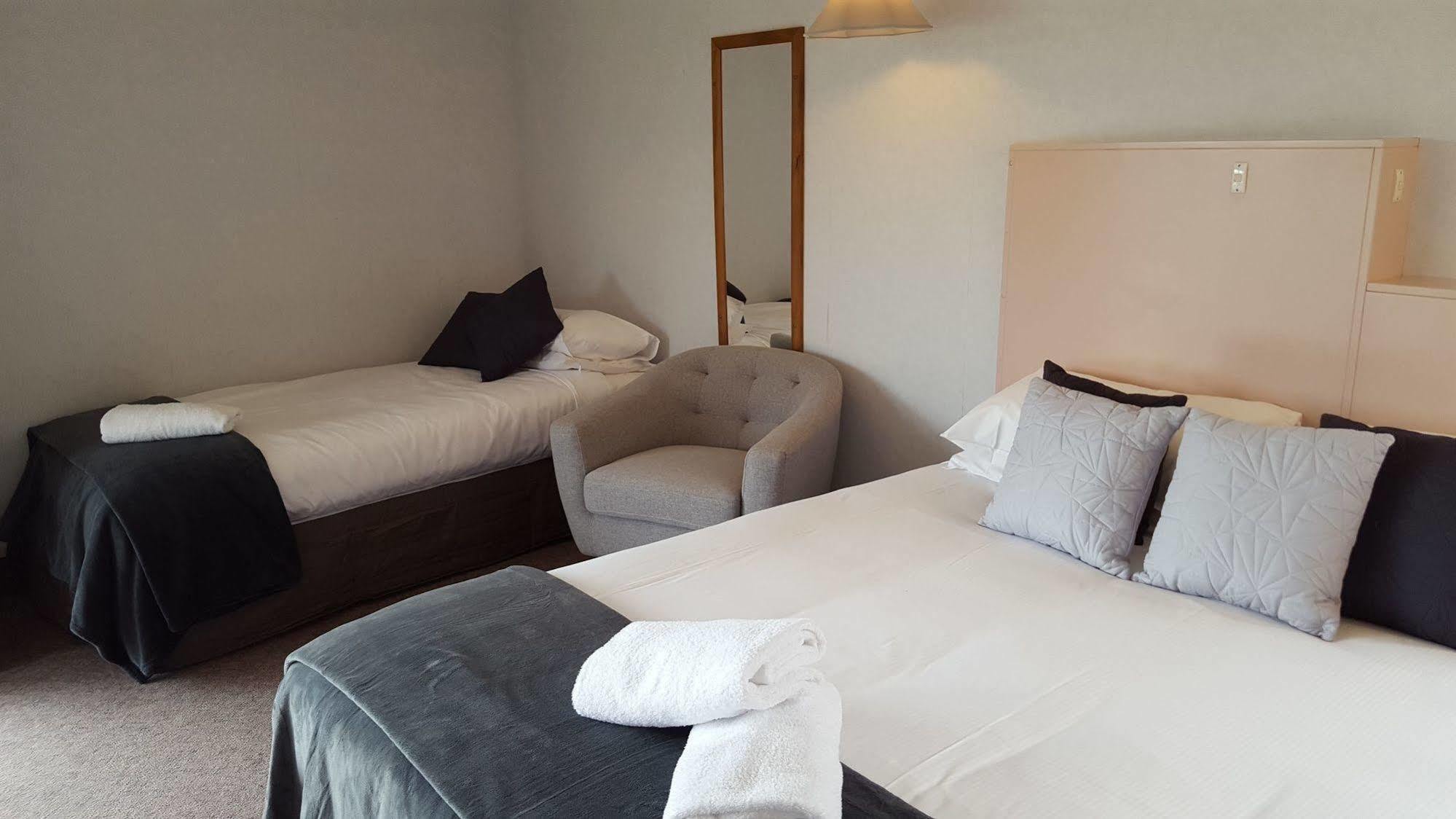 Fiordland National Park Lodge Te Anau Downs Esterno foto