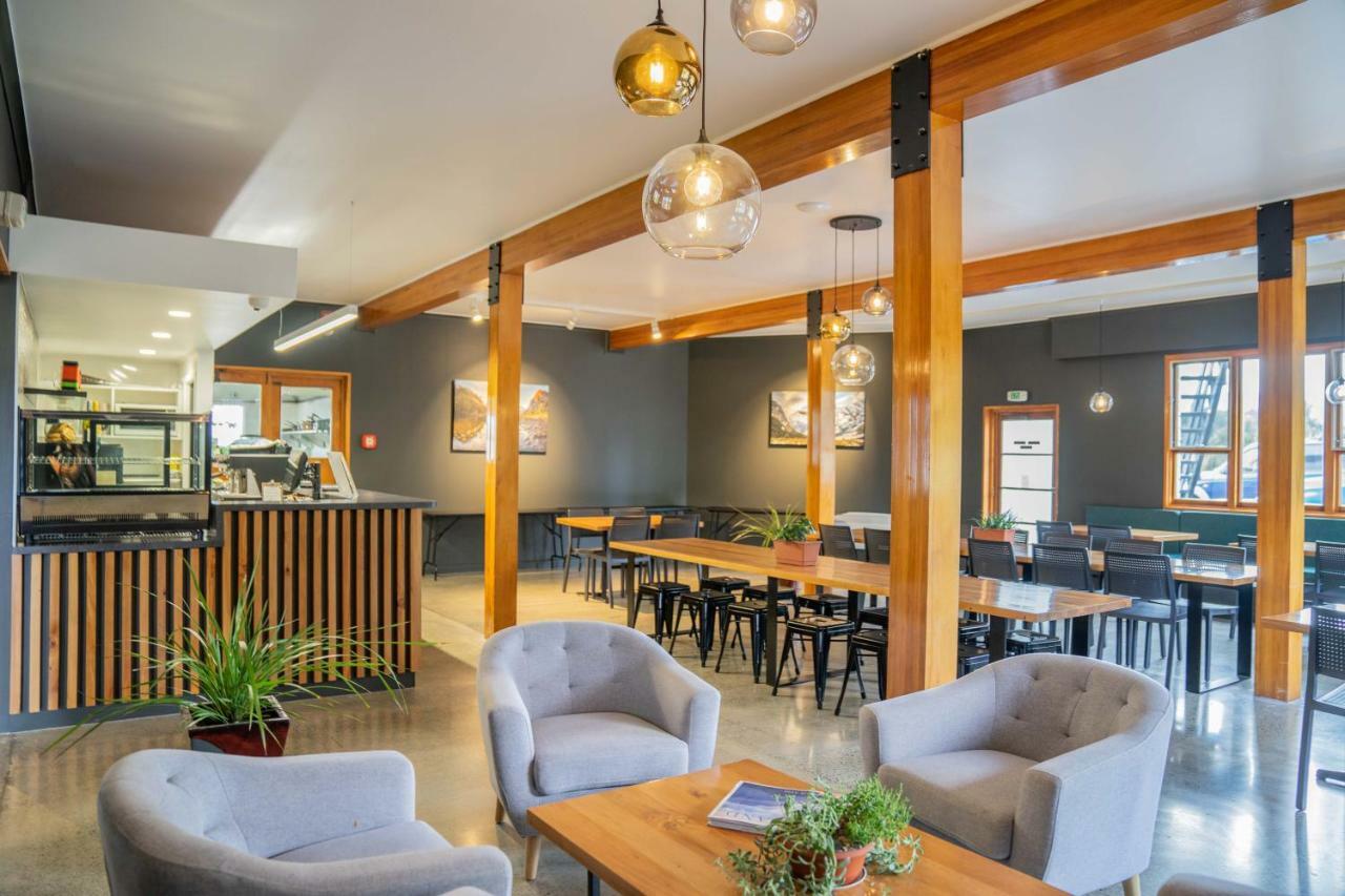 Fiordland National Park Lodge Te Anau Downs Esterno foto
